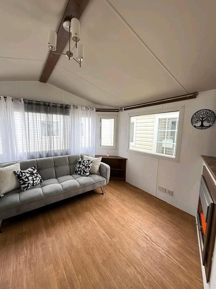 The 4A6 Home