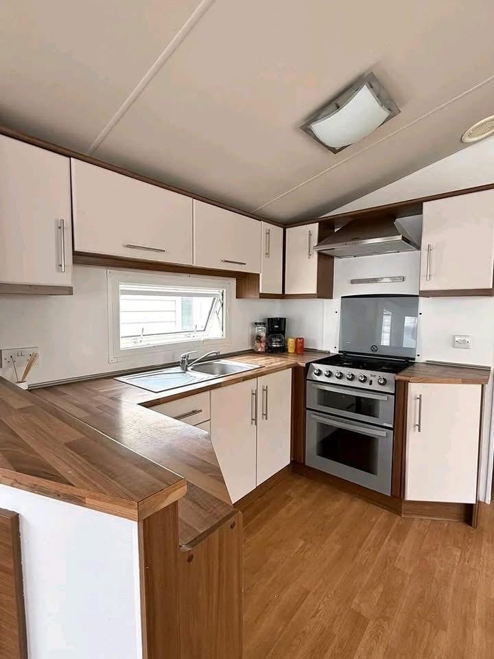 The 4A6 Home
